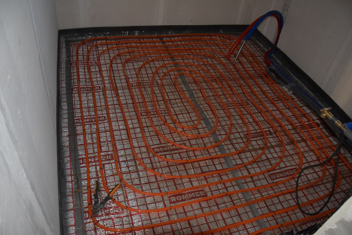 Дом 200 м² — трубопровод